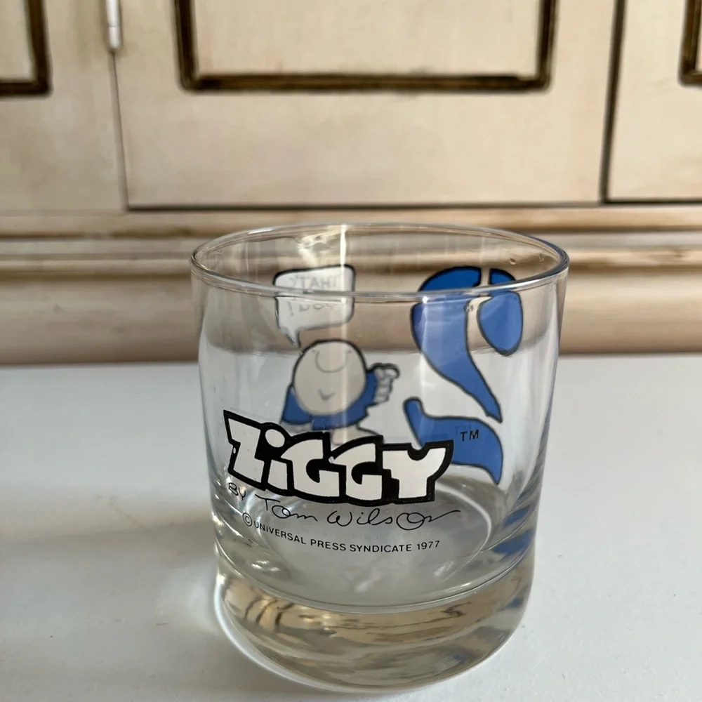 Vintage Ziggy Glass Printed Number 2 “That’s You”Lowball Drinking ‘77 Tom Wilson